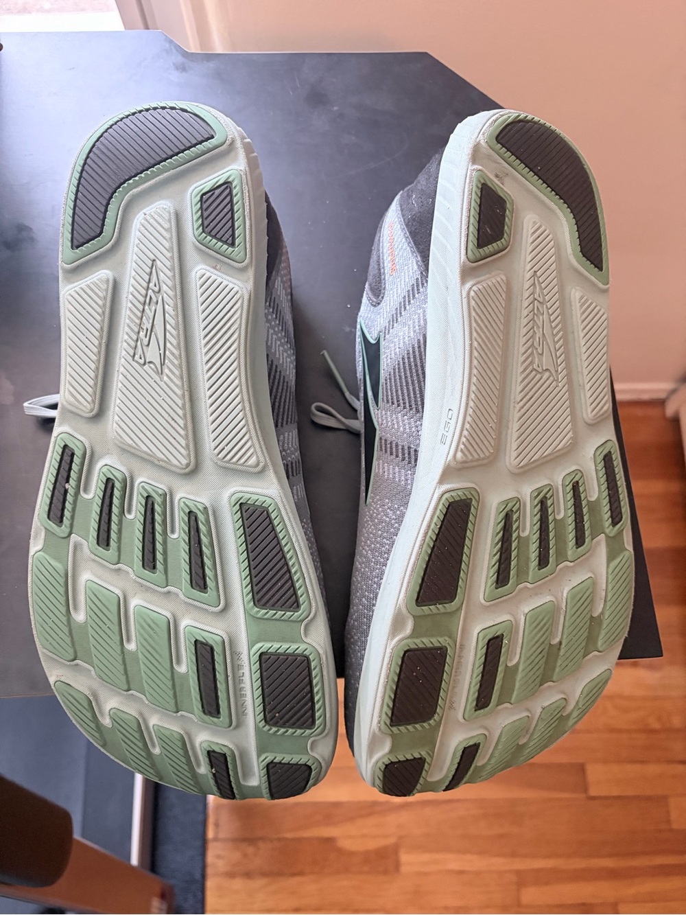 Altra x Smartwool Escalante - Picture 7 of 8